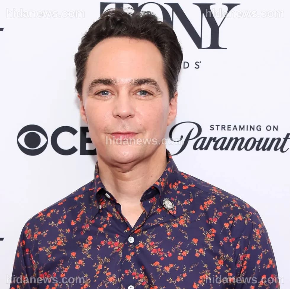Jim Parsons: La straordinaria carriera e vita dell'attore di Sheldon Cooper