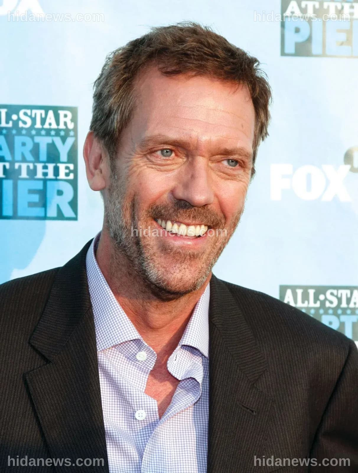 Hugh Laurie: L'Attore, Musicista e Scrittore che Ha Conquistato il Mondo