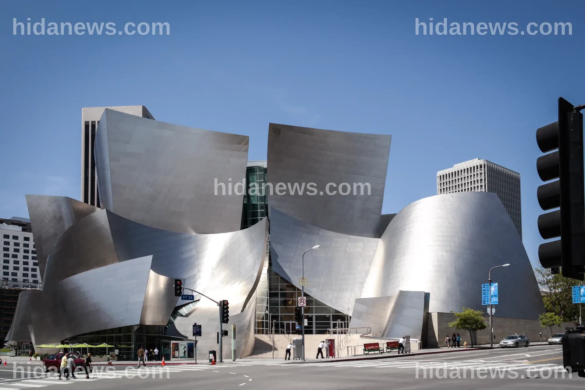 Walt Disney Concert Hall: Un Capolavoro Architettonico a Los Angeles